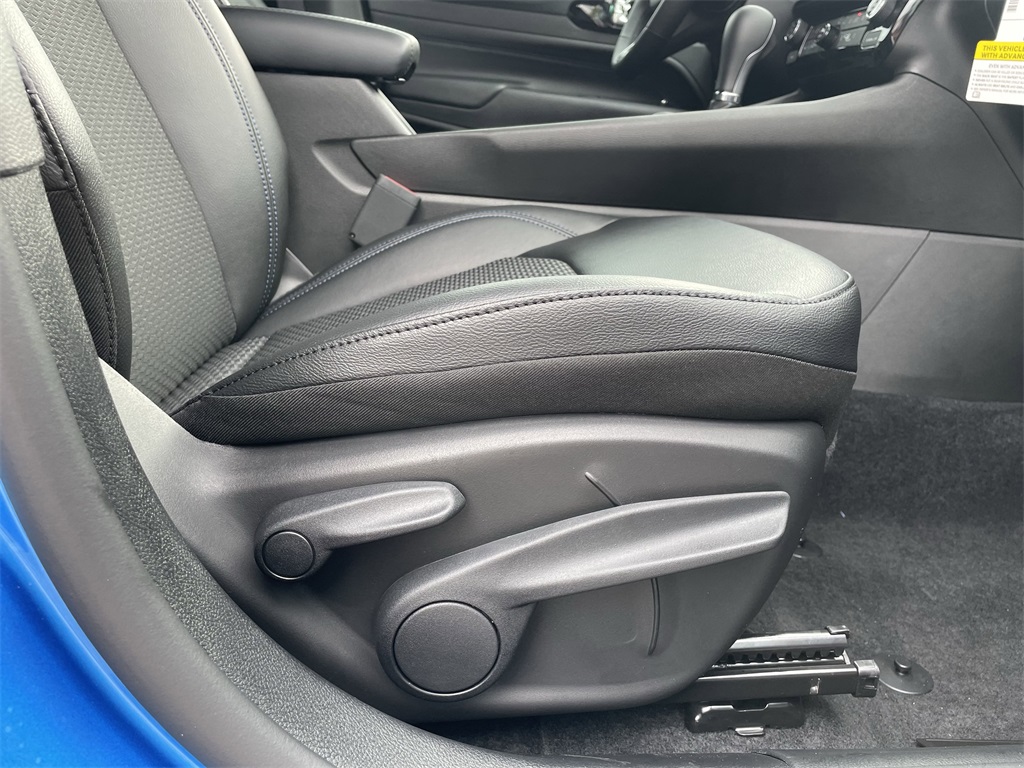 2025 Jeep Compass Latitude photo 35