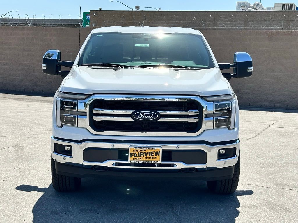 2025 Ford F-150 Lariat photo 3