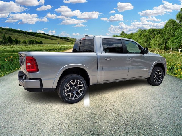 2025 Ram 1500 Laramie photo 4