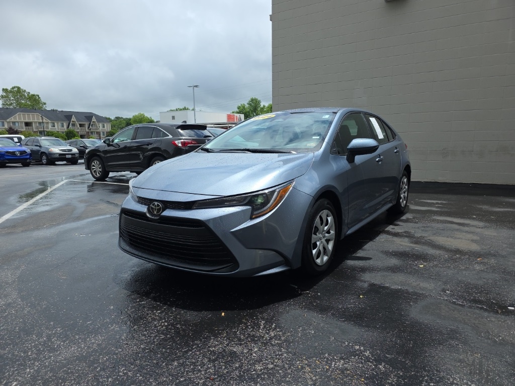 Used 2024 Celestite Toyota LE image 4