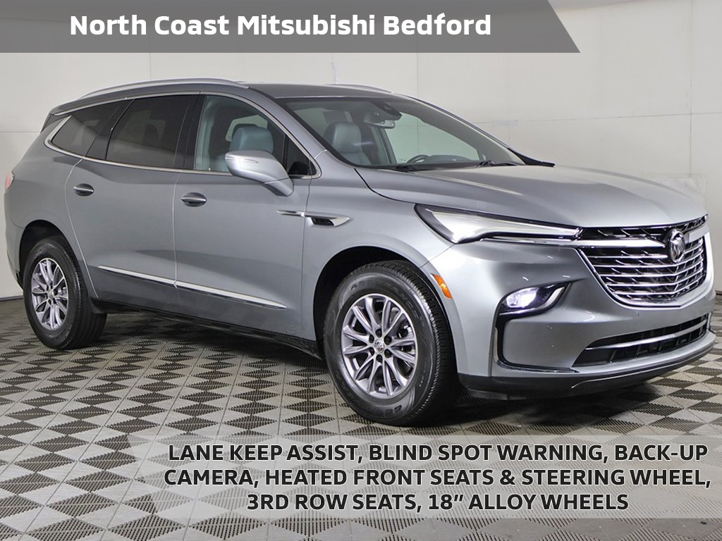 2023 Buick Enclave Essence's photo