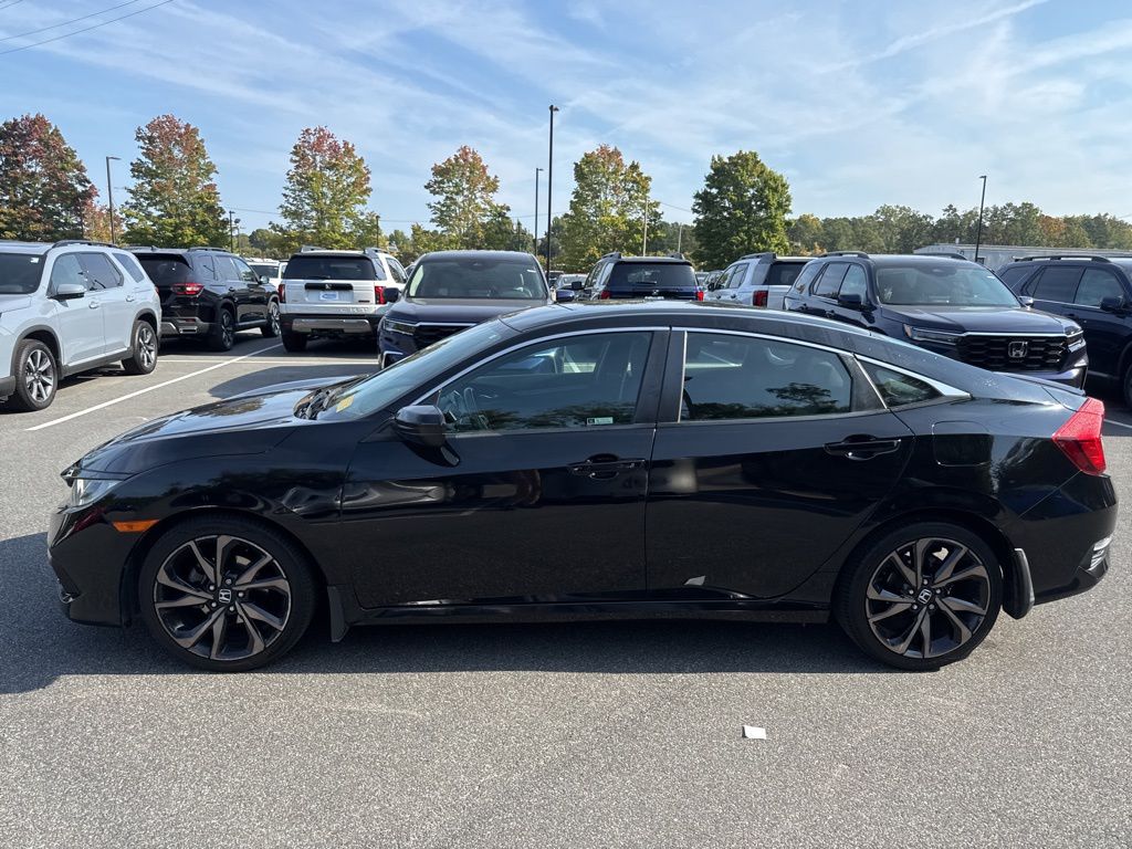 2019 Honda Civic Sport photo 4