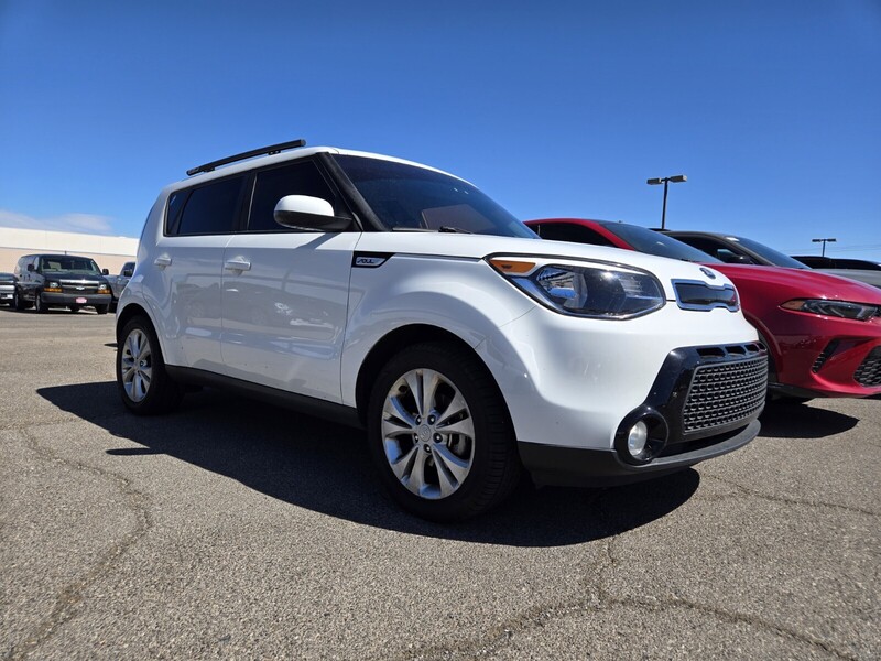 2016 Kia Soul Exclaim photo 2