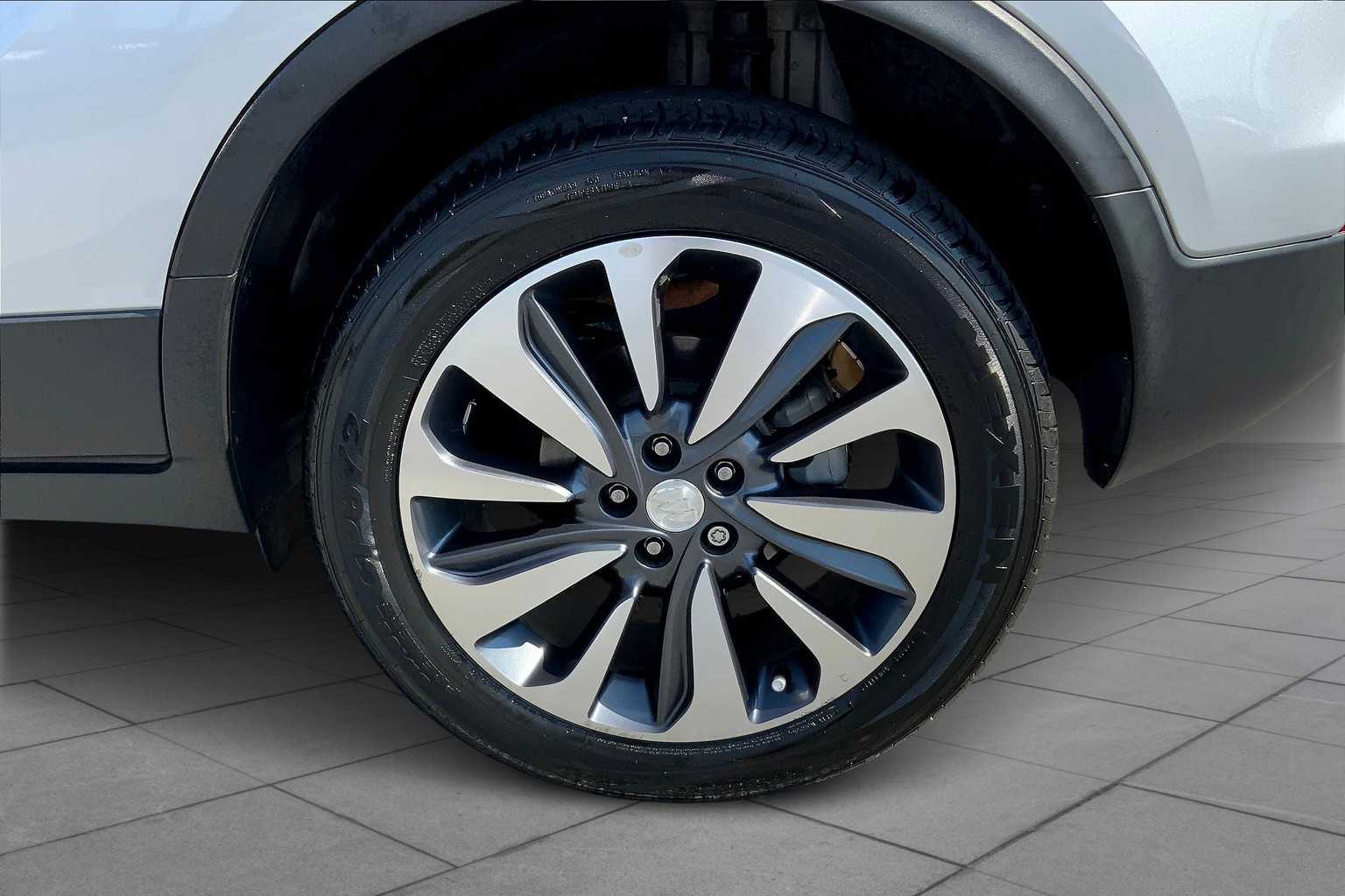 2022 Buick Encore Preferred photo 9