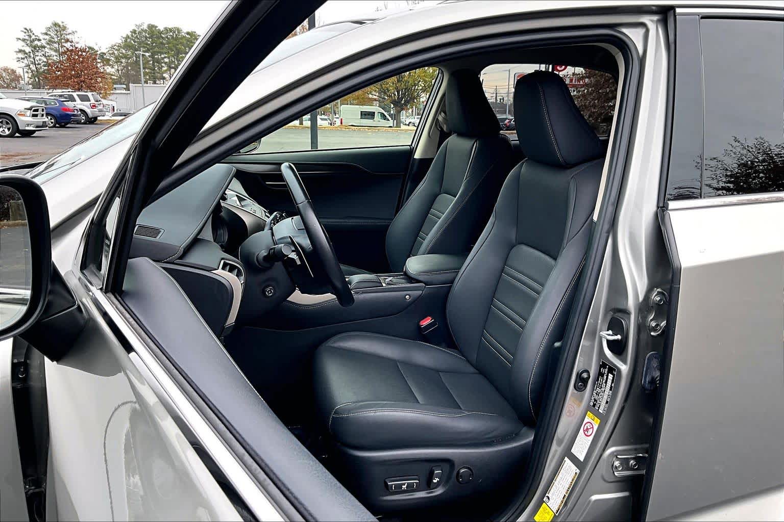 2020 Lexus NX Hybrid 300h - Photo 8