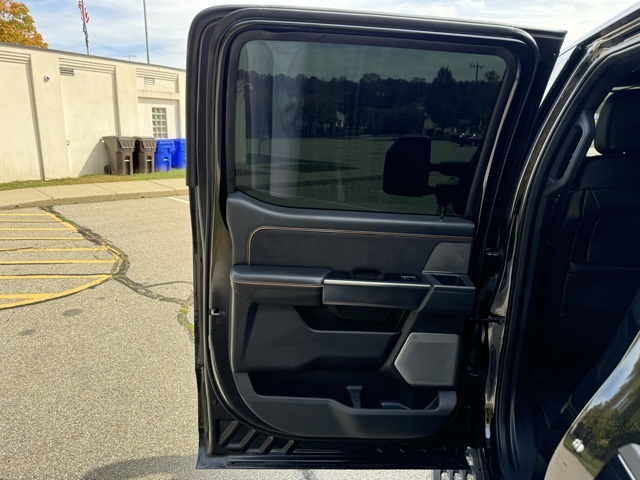 2024 Ford F-350 photo 16