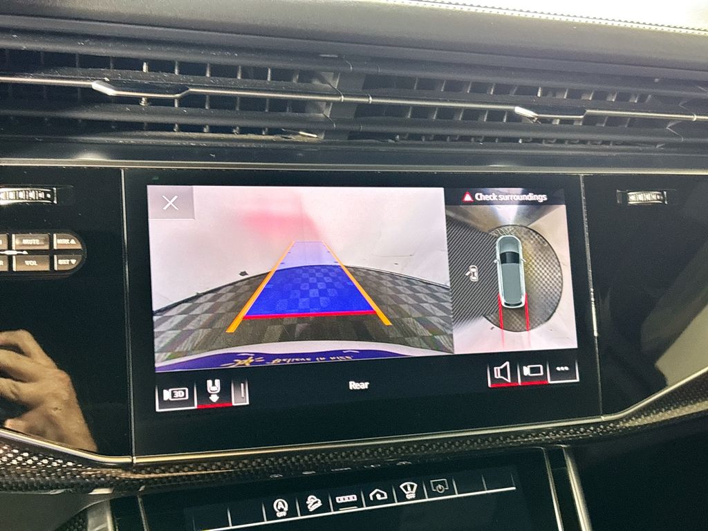 2022 Audi SQ7 Prestige photo 16