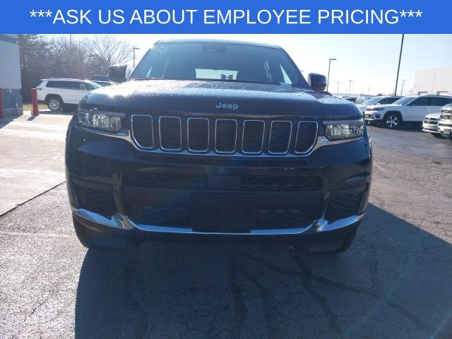 2025 Jeep Grand Cherokee Laredo X photo 4