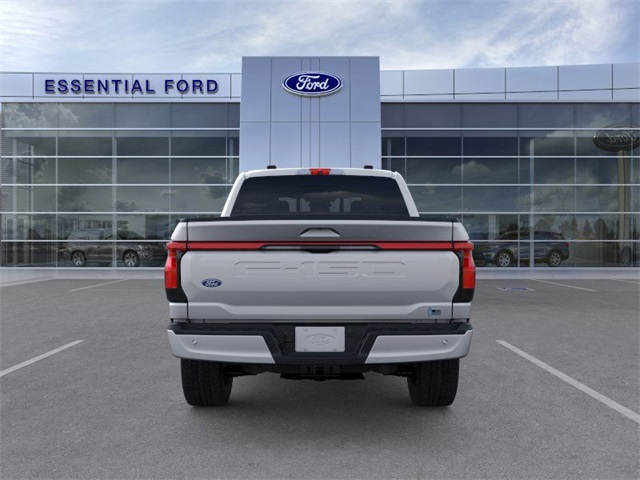 2025 Ford F-150 Lightning Lariat photo 4