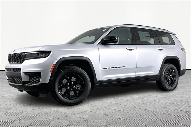 2025 Jeep Grand Cherokee L Altitude's photo