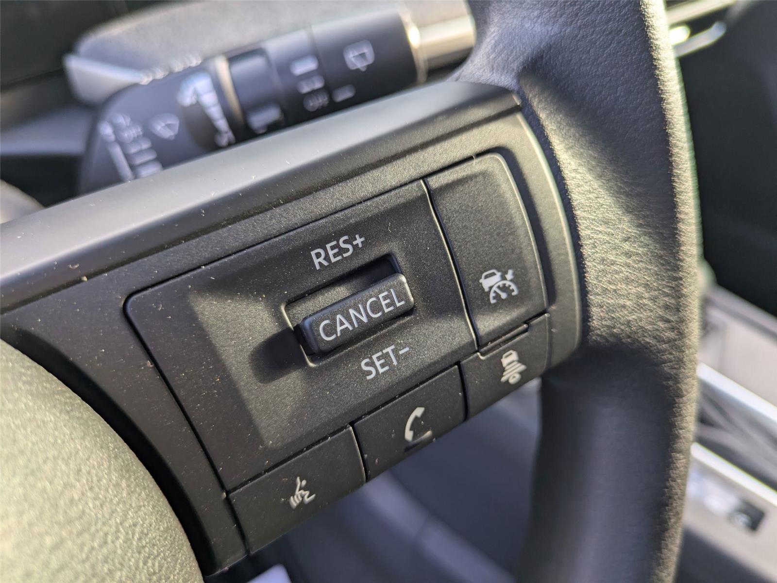 2026 Nissan Kicks SV photo 14