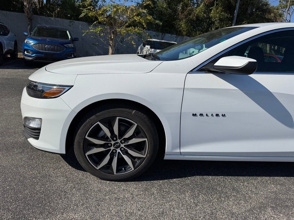 2025 Chevrolet Malibu RS photo 9