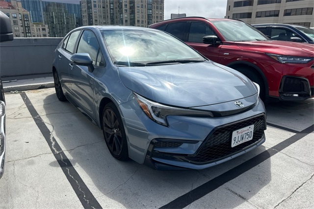 2024 Toyota Corolla SE Premium photo 2