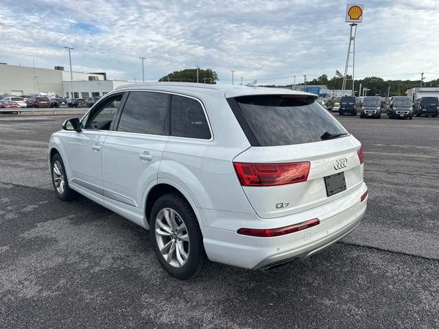 2019 Audi Q7 45 Premium photo 3