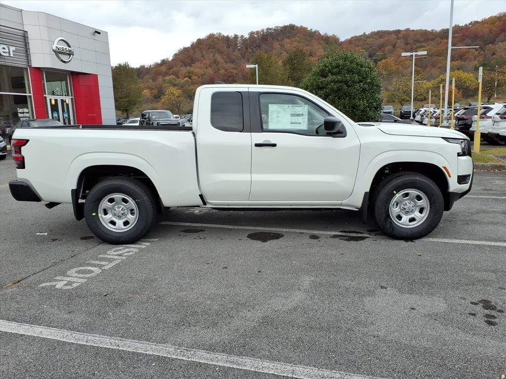 2026 Nissan Frontier S photo 4