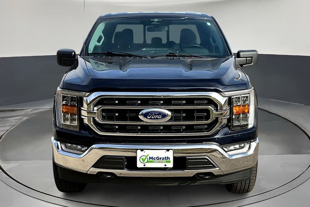 2023 Ford F-150 XLT photo 2