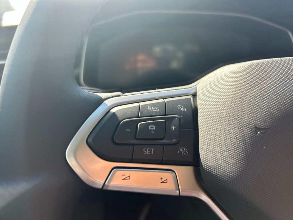 2025 Volkswagen Jetta 1.5T S photo 12