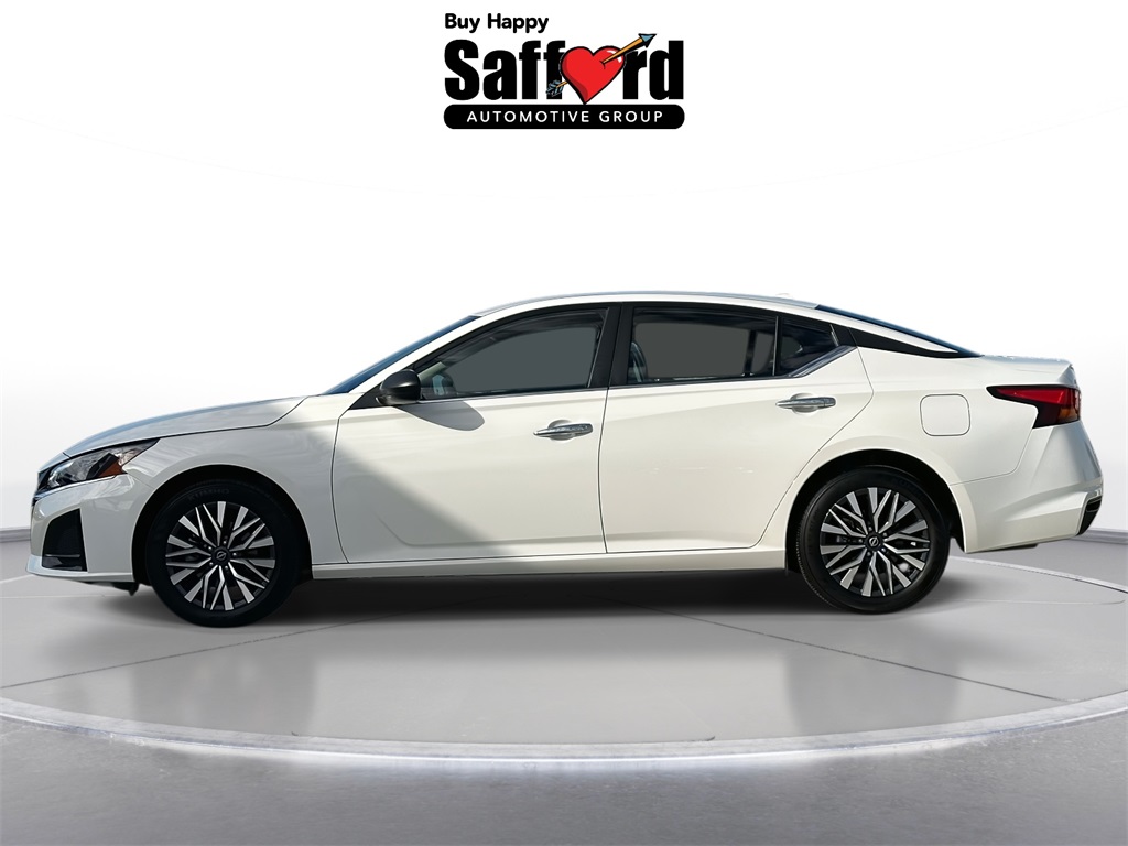 2025 Nissan Altima 2.5 SV photo 3