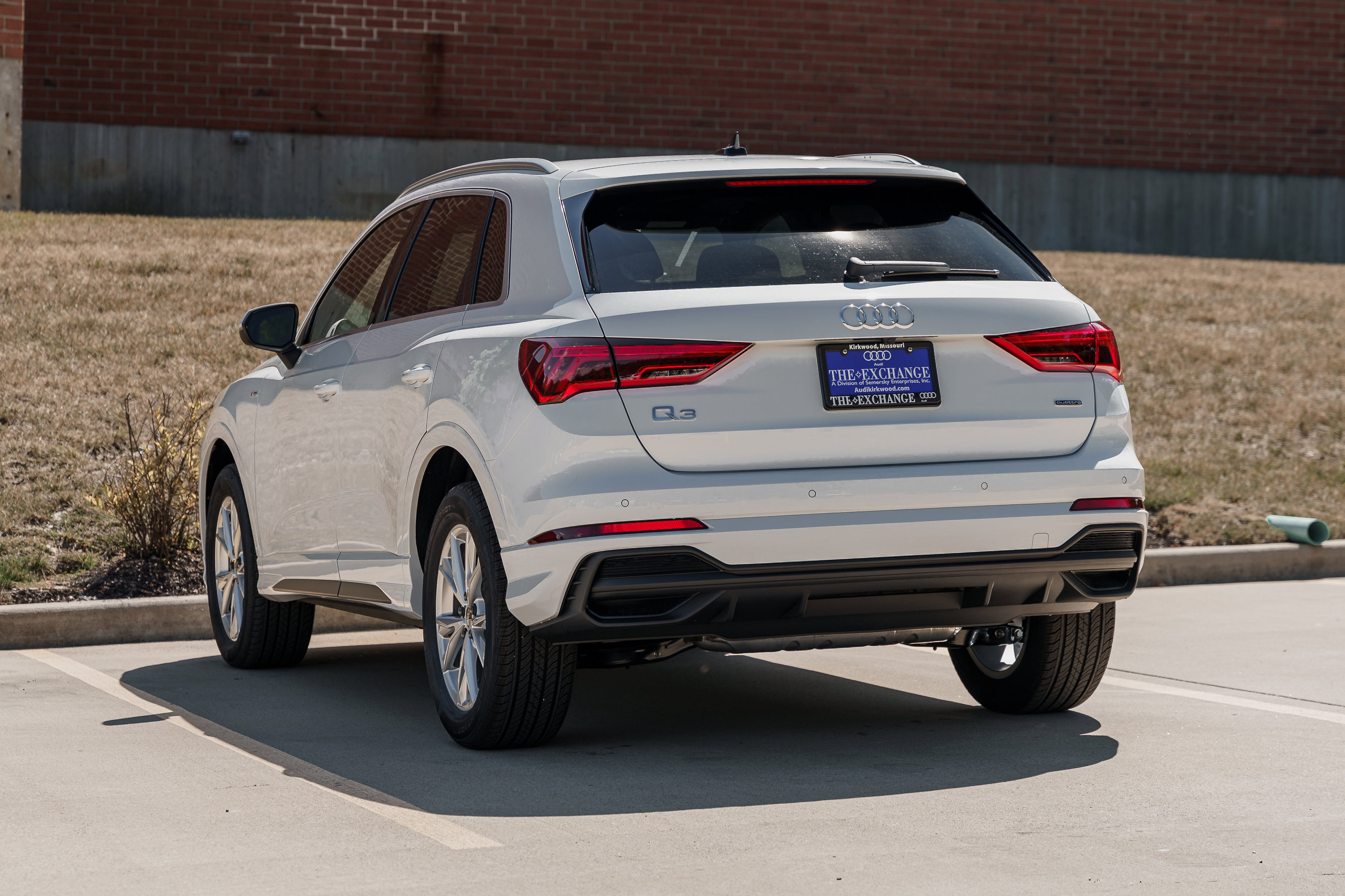 2025 Audi Q3 S line Premium Plus photo 4
