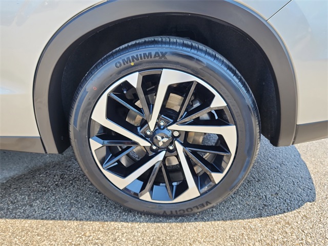 2022 Mitsubishi Outlander SE photo 31