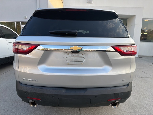 2019 Chevrolet Traverse 3LT photo 2