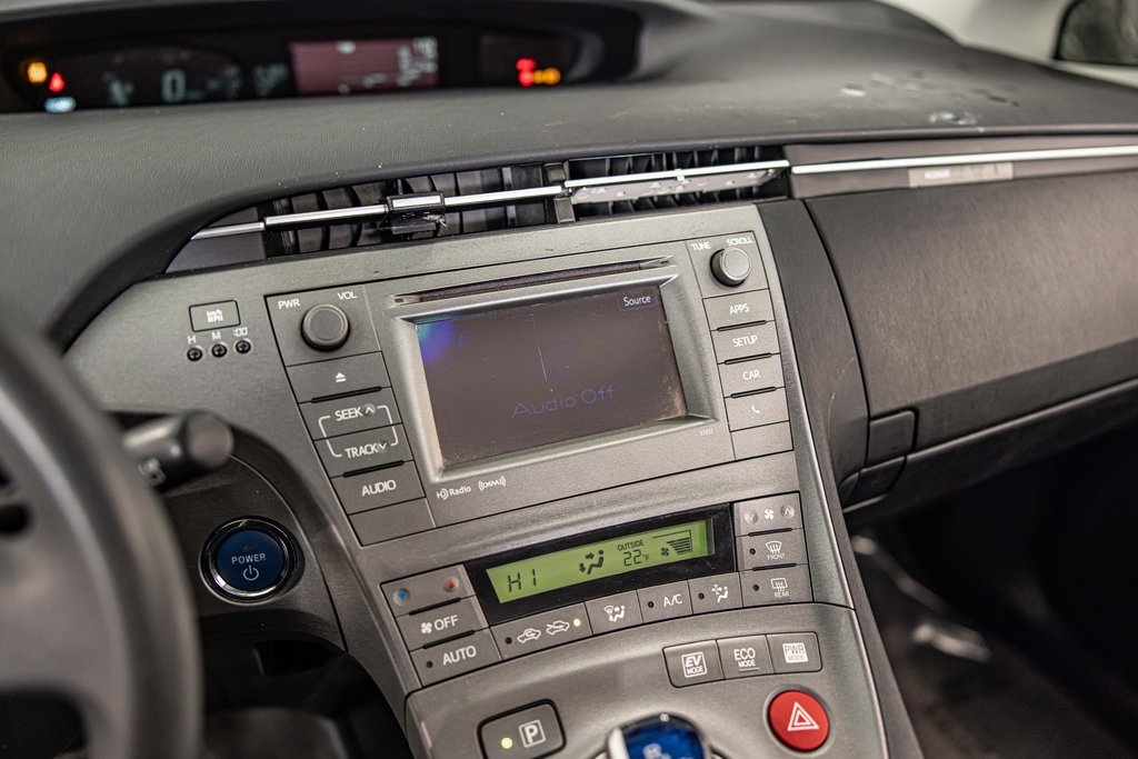 2015 TOYOTA PRIUS - Image 25