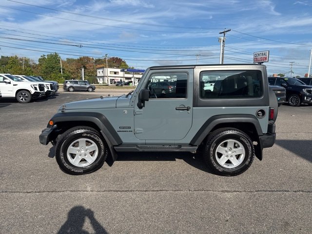 2015 Jeep Wrangler Sport photo 4