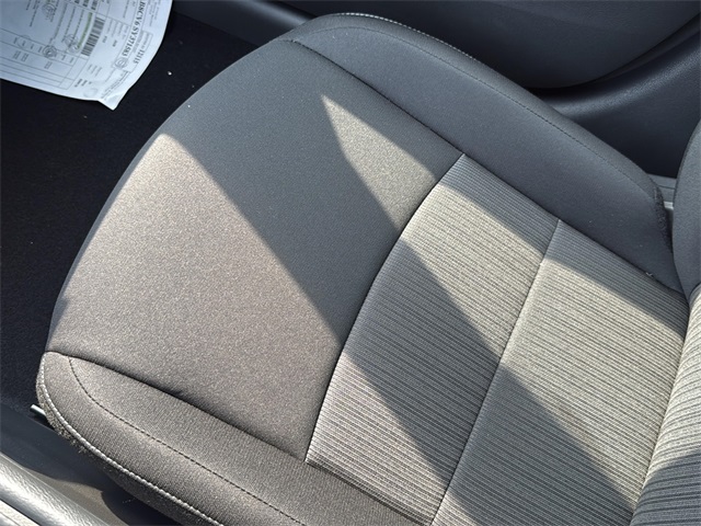 2025 Nissan Sentra SV photo 12