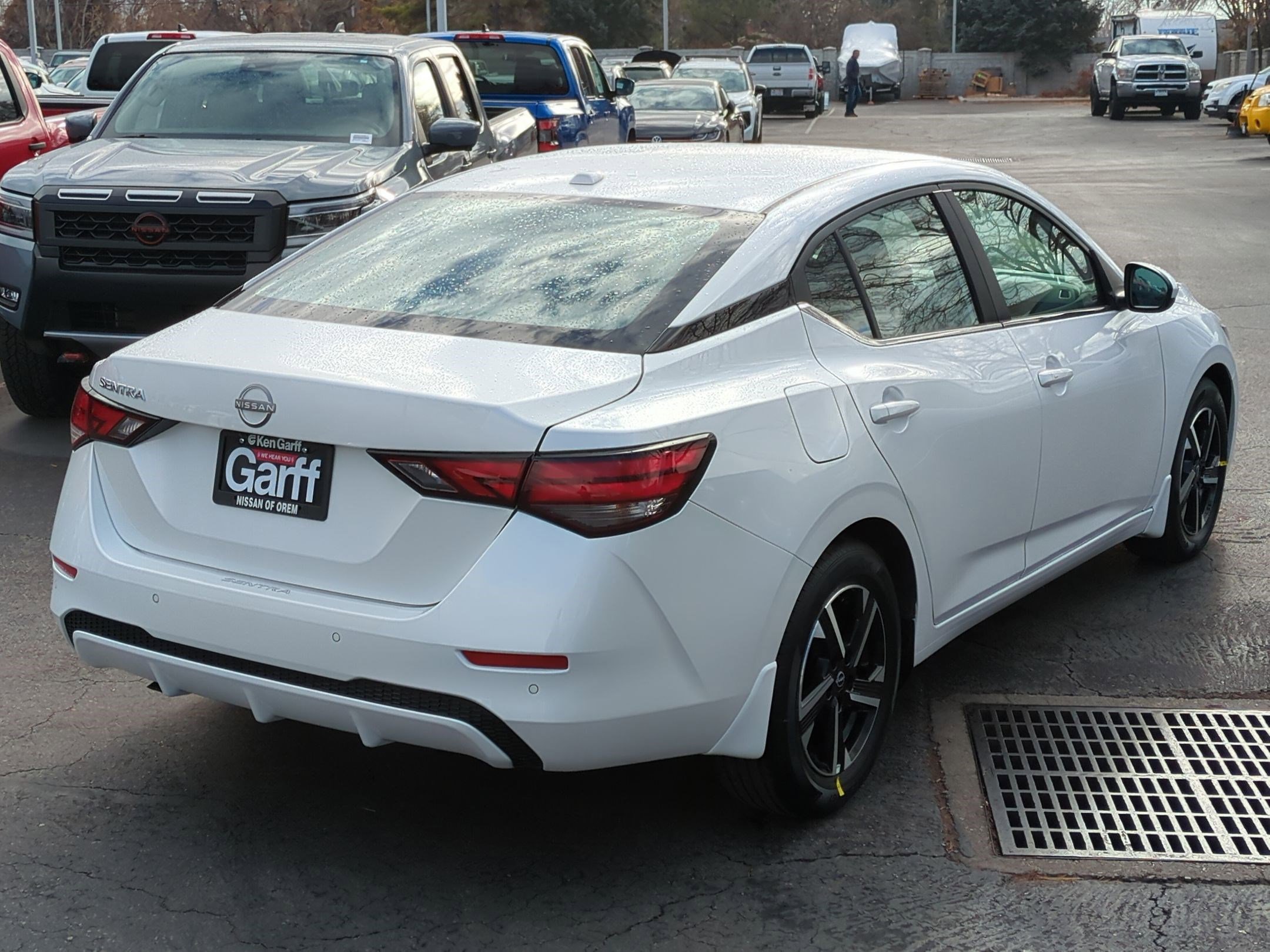 2025 Nissan Sentra SV photo 3
