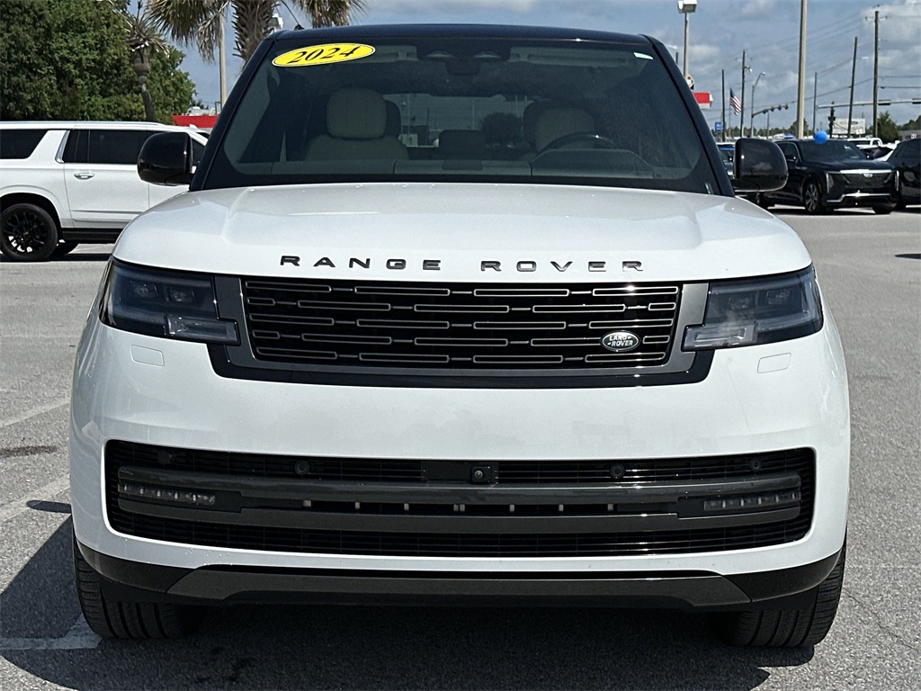2024 Land Rover Range Rover SE photo 2