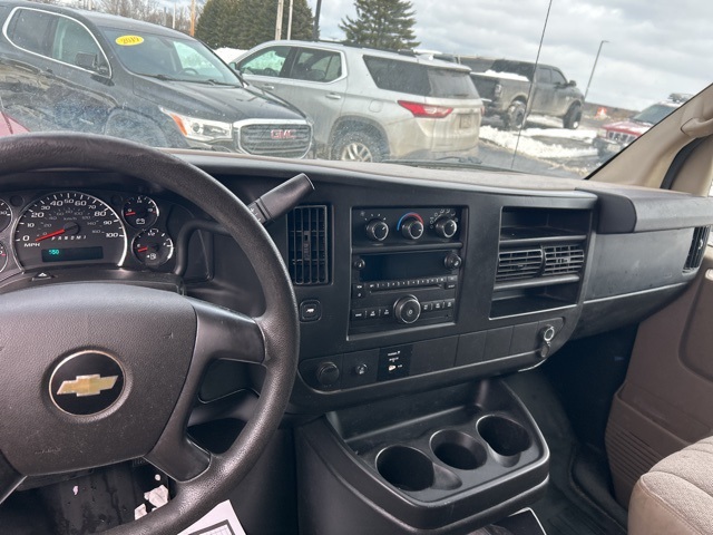2014 Chevrolet Express 3500 Work Van photo 2