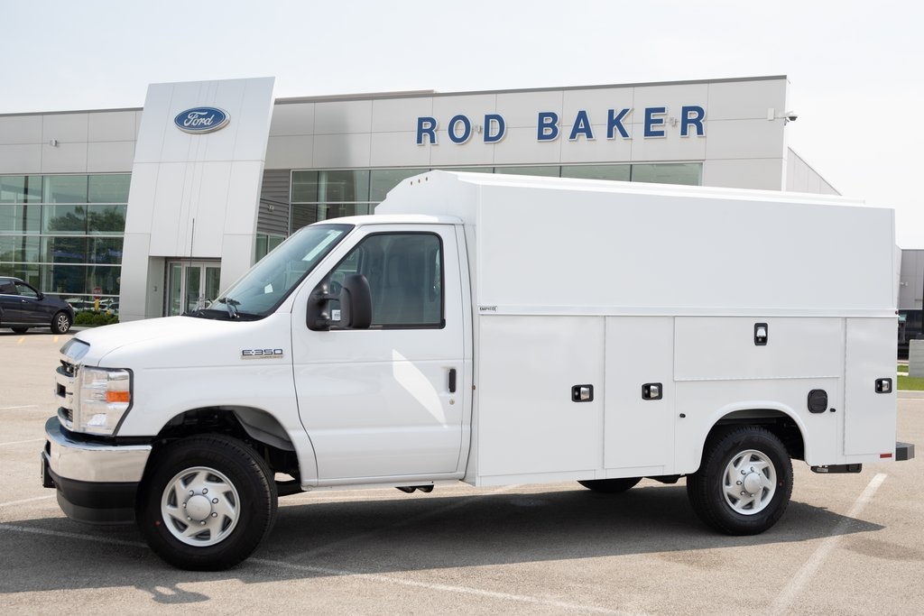 2026 Ford E-350 Base photo 4