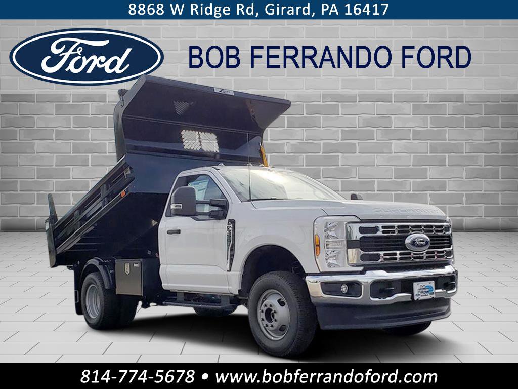 2025 Ford F-350 Super Duty Chassis Cab XL's photo