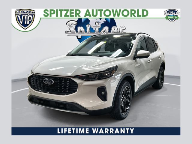 2026 Ford Escape Platinum's photo