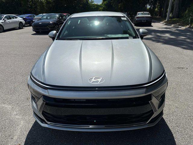 2025 Hyundai Sonata SEL photo 5