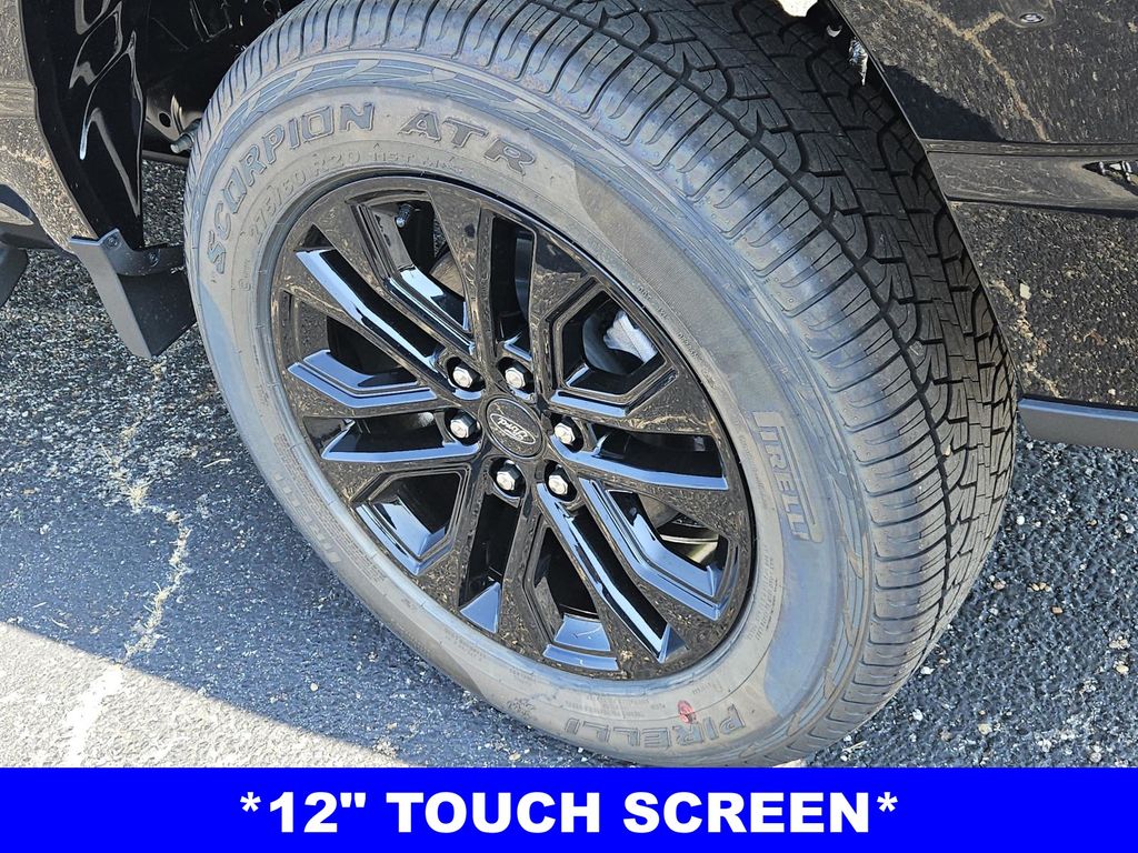 2025 Ford F-150 XLT photo 9