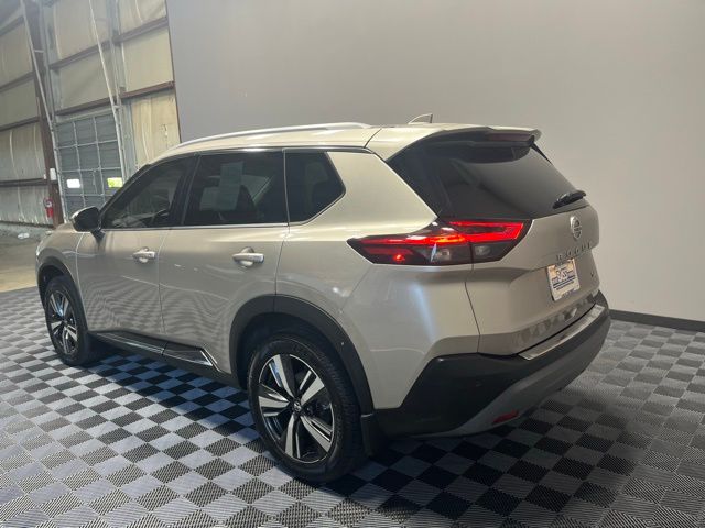 2021 Nissan Rogue SL photo 3