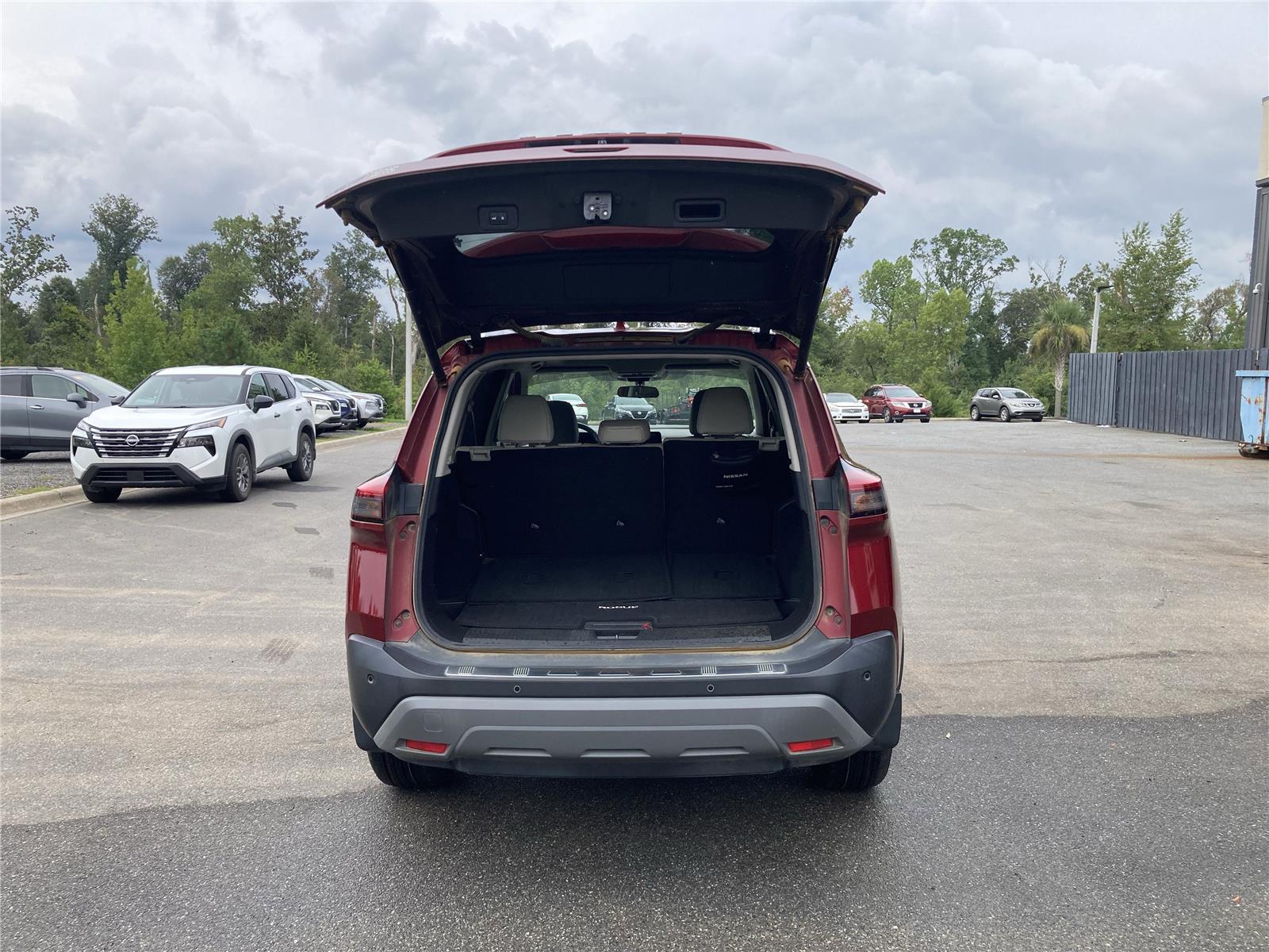 2021 Nissan Rogue SV photo 34