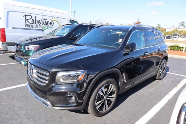 2025 Mercedes-Benz GLB Base's photo