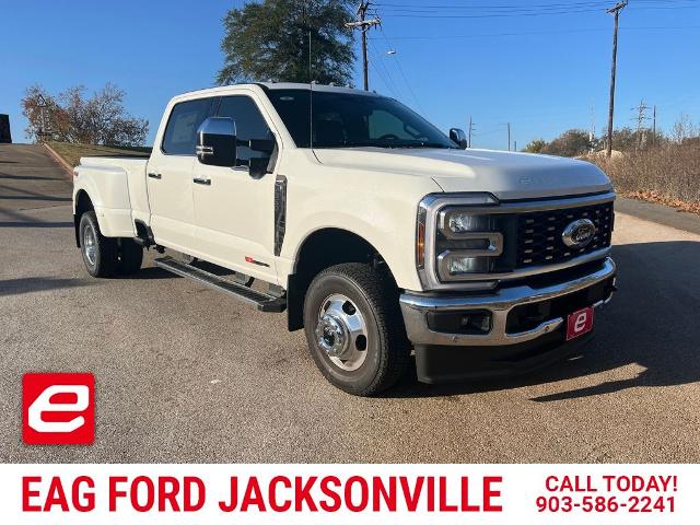 2026 Ford F-350 Super Duty Lariat's photo