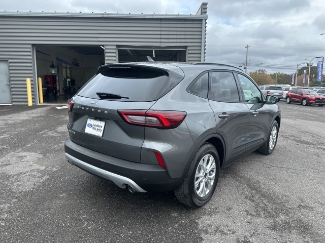 2025 Ford Escape Active photo 3
