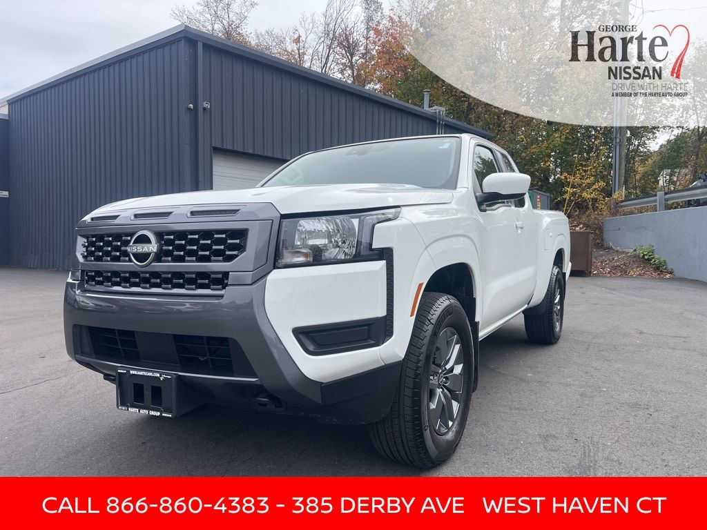 2025 Nissan Frontier SV's photo