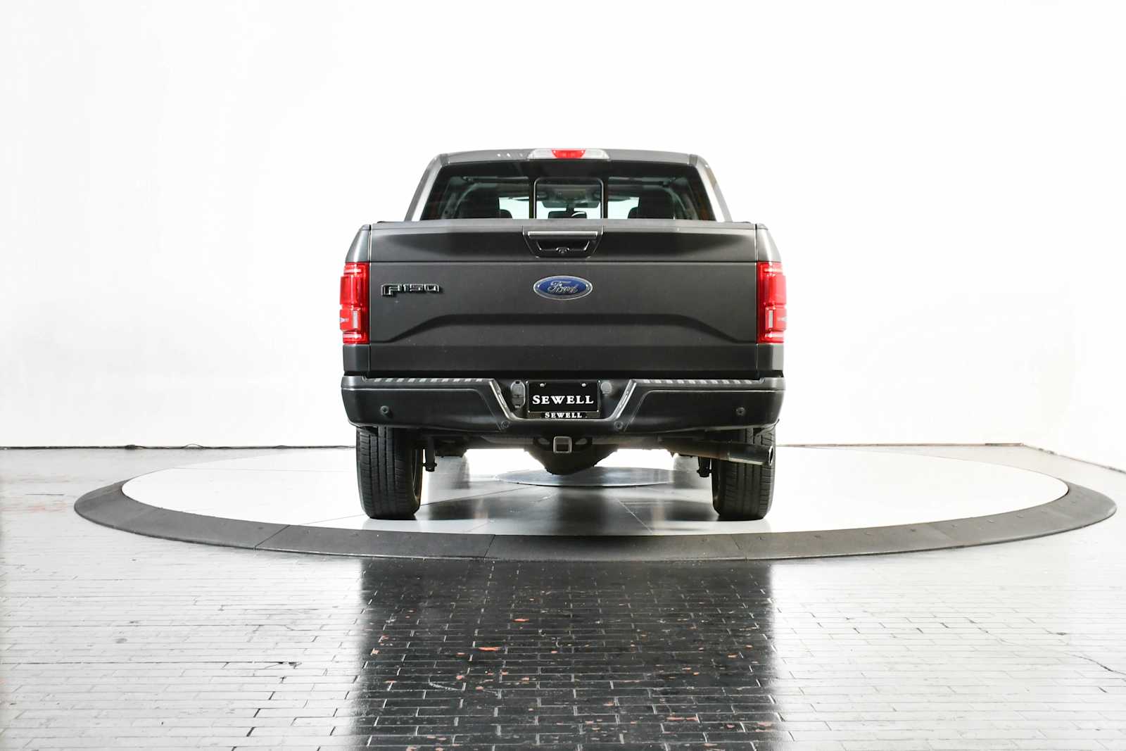 2015 Ford F-150 Lariat photo 4
