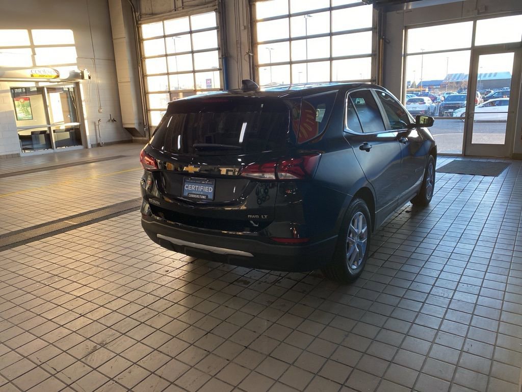 2024 Chevrolet Equinox LT photo 4