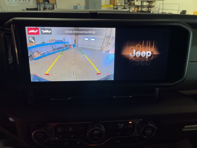 2025 Jeep Gladiator Mojave photo 24