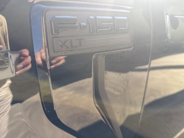 2025 Ford F-150 XLT photo 3