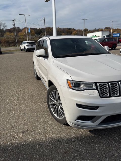 2017 Jeep Grand Cherokee Summit photo 3
