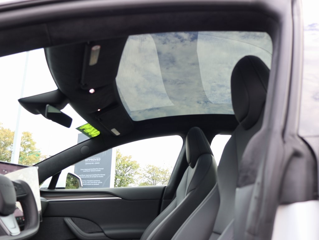2024 Tesla Model S photo 17
