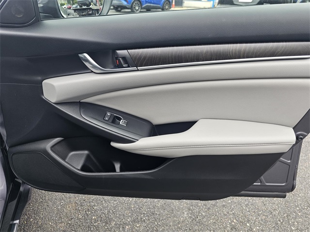 2019 Honda Accord EX photo 11