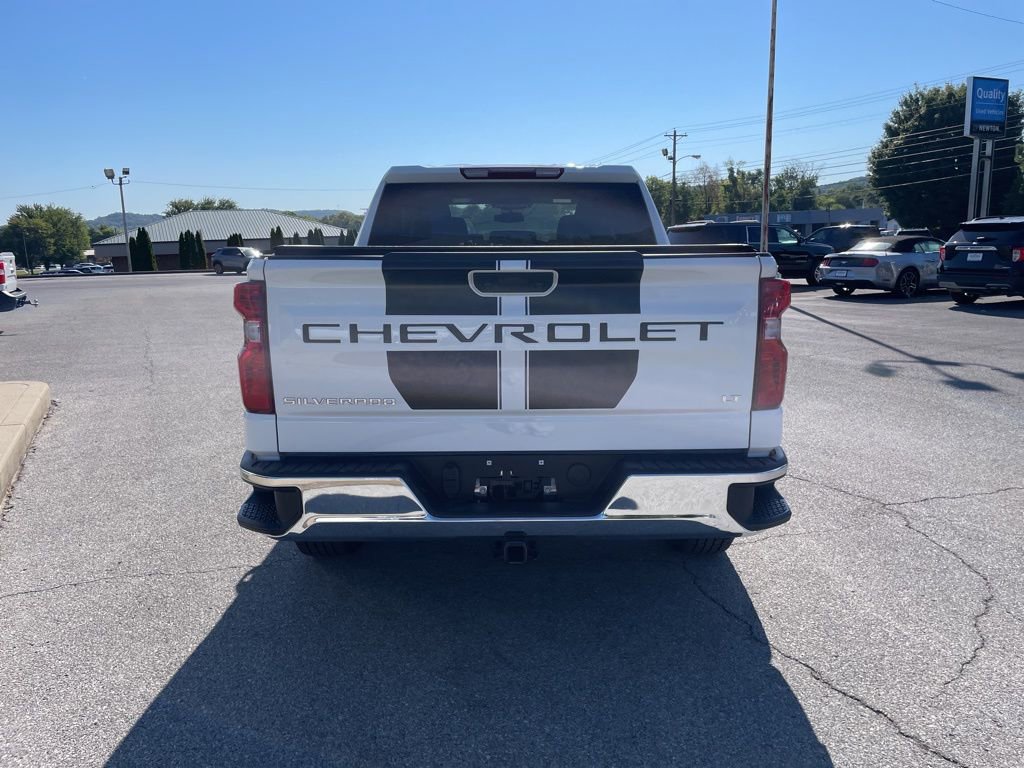 2023 Chevrolet Silverado 1500 LT photo 3
